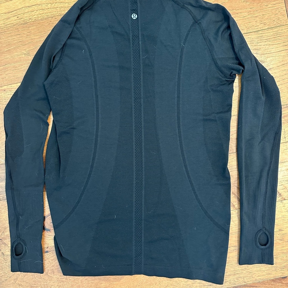 Lululemon Black Long Sleeve Top